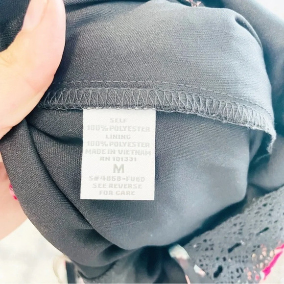 Charlotte Russe Floral Print Cold Shoulder Dress Size Medium - Picture 5 of 7